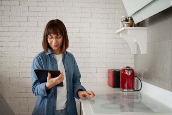 The rise of smart kitchen technology has transformed the way we prepare, cook, and enjoy our meals. Gone are the days of merely choppi